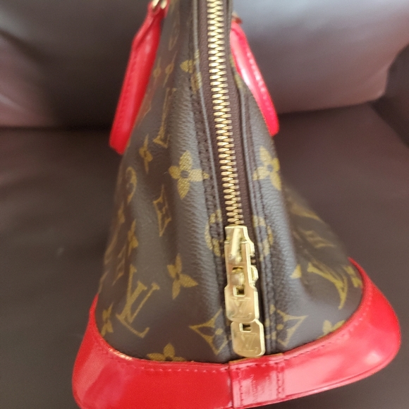 Louis Vuitton Alma PM - Picture 2 of 6